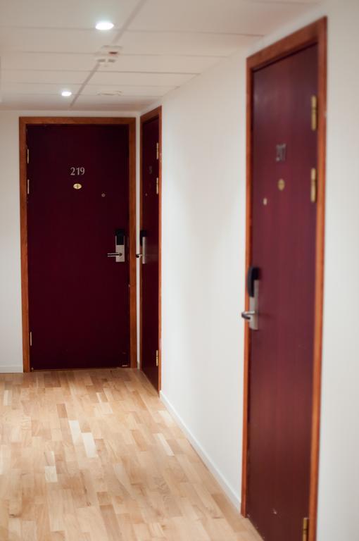 Stay Xtra Hotel Kista Stockholm Bagian luar foto