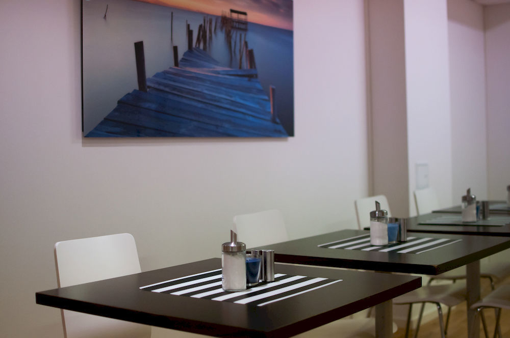 Stay Xtra Hotel Kista Stockholm Bagian luar foto