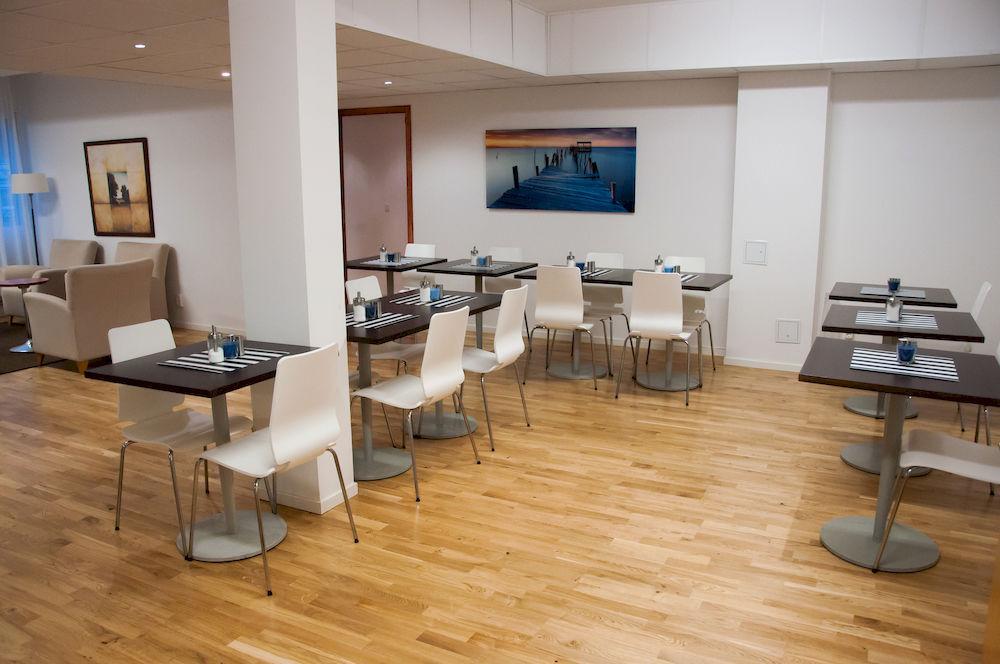 Stay Xtra Hotel Kista Stockholm Bagian luar foto