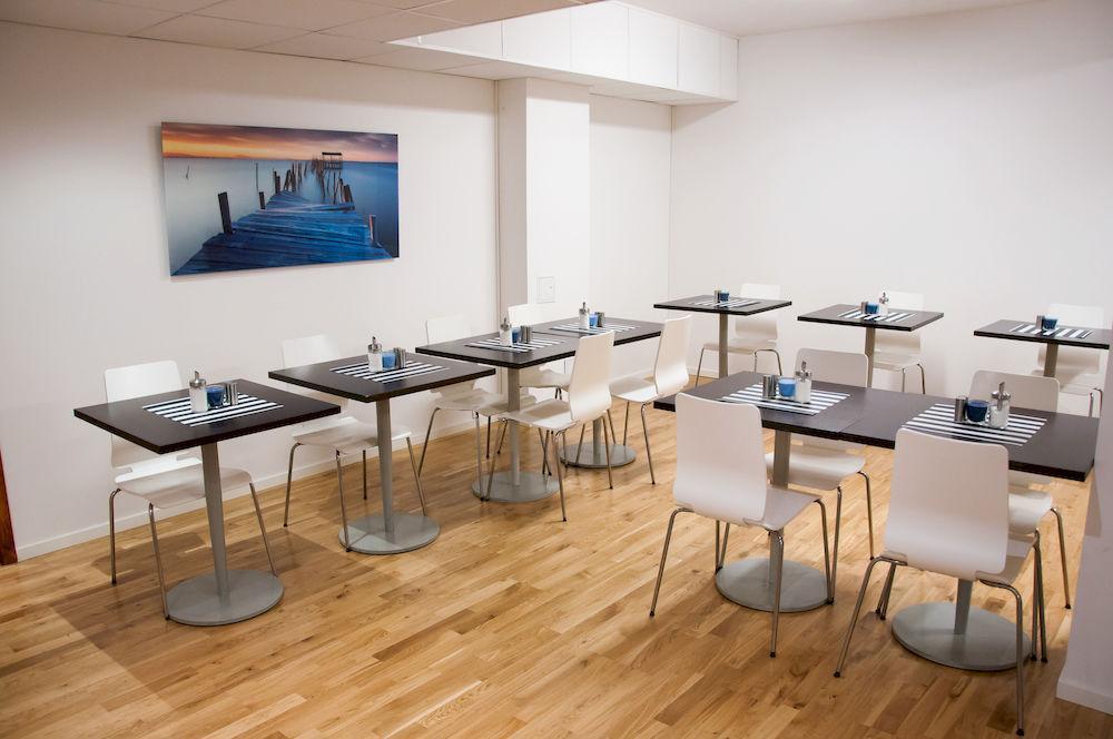 Stay Xtra Hotel Kista Stockholm Bagian luar foto
