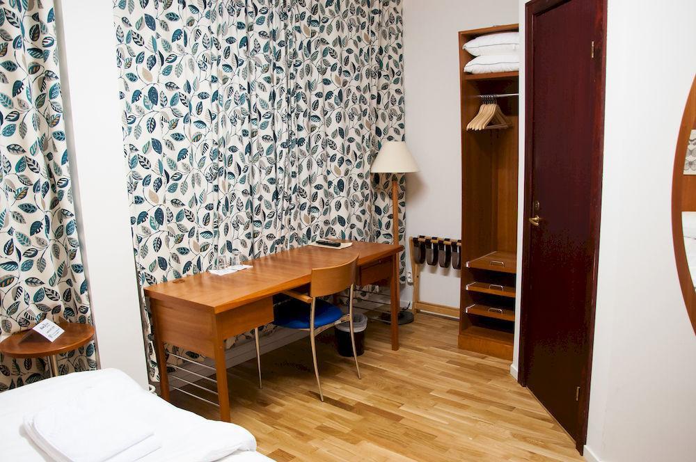 Stay Xtra Hotel Kista Stockholm Bagian luar foto