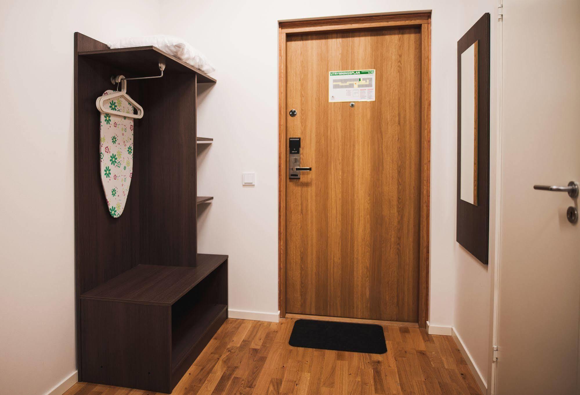 Stay Xtra Hotel Kista Stockholm Bagian luar foto