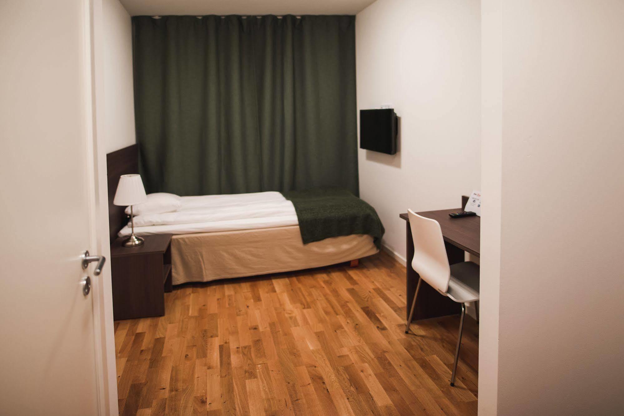 Stay Xtra Hotel Kista Stockholm Bagian luar foto